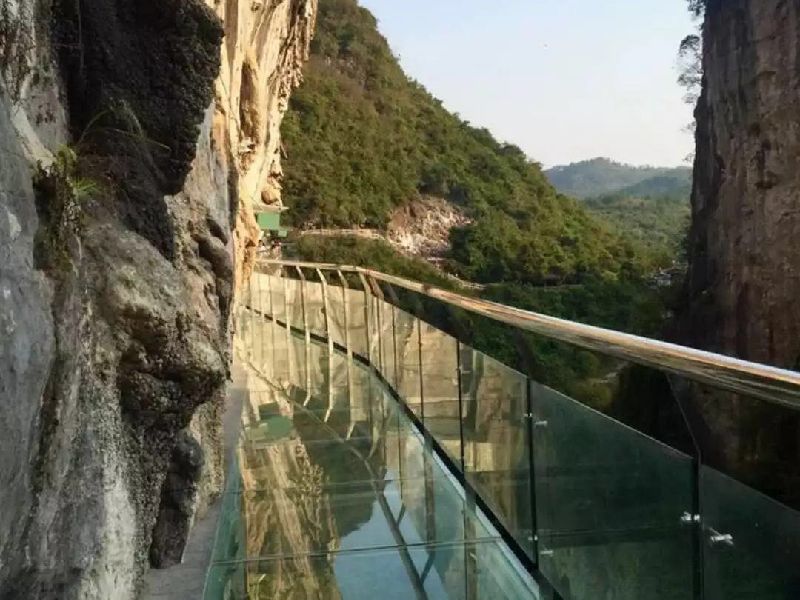 玻璃栈道