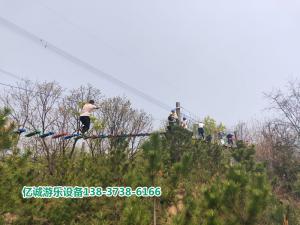 大连市丛林穿越